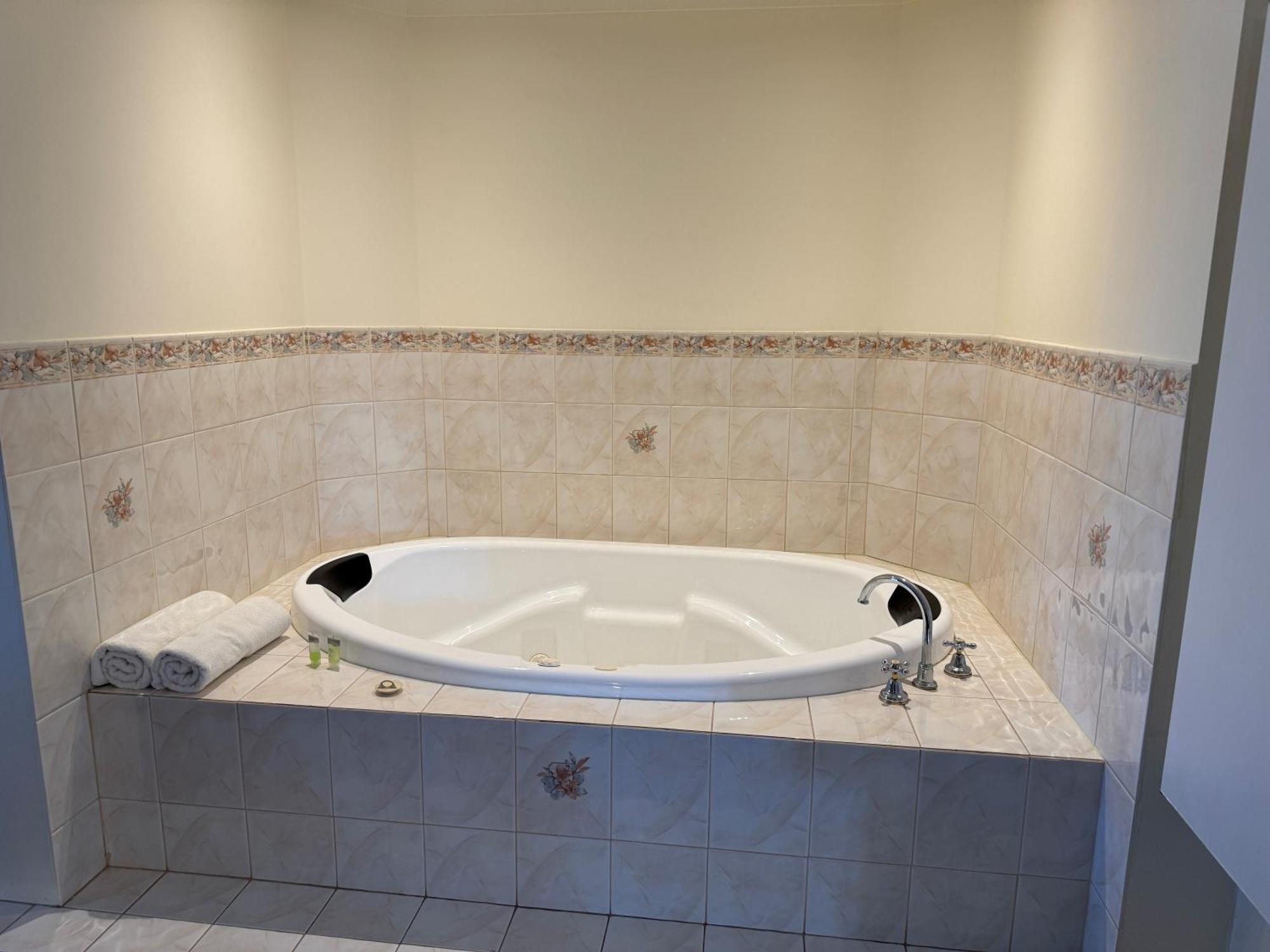 Mid City Plantation Motel Μιλντούρα Εξωτερικό φωτογραφία
