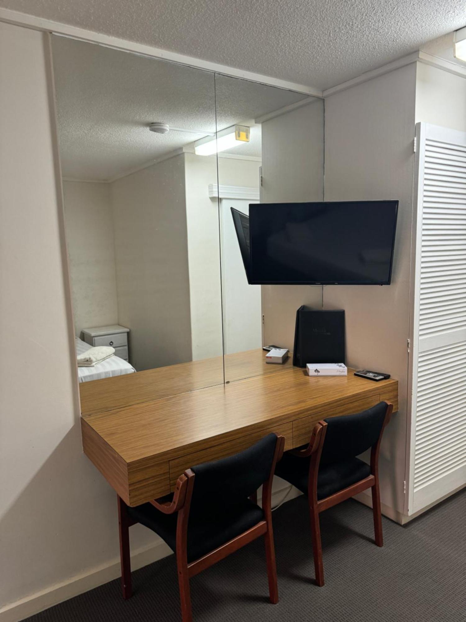 Mid City Plantation Motel Μιλντούρα Εξωτερικό φωτογραφία